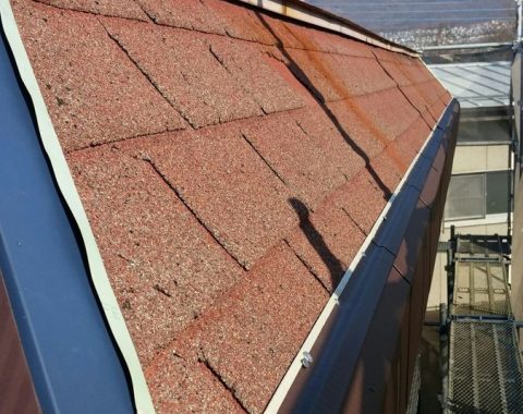 シングル屋根をＧＬ鋼板平葺きカバー工法サムネイル